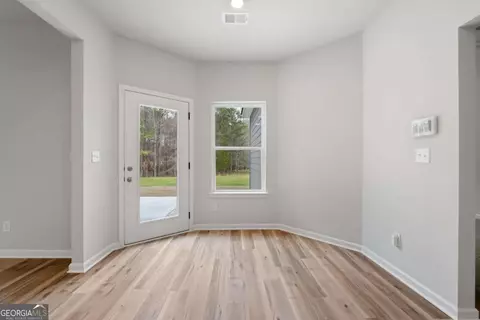 Entry Way - 185 Patterson Dr, Franklin, GA 30217 photo 6 of 8