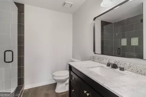 Bath - 536 Phillips Dr, Monroe, GA 30656 photo 1 of 2