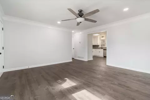 Living - 536 Phillips Dr, Monroe, GA 30656 photo 2 of 2