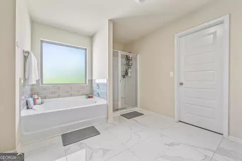 Entry Way - 343 Bandelier Cir, Hampton, GA 30228 photo 4 of 4