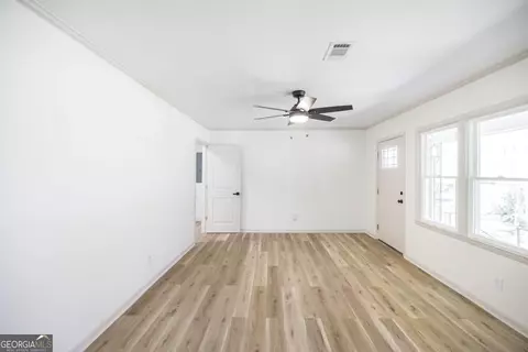 Living - 103 Spring St, Warner Robins, GA 31088 photo 3 of 3