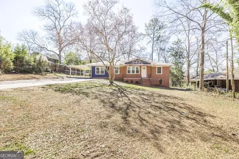 Exterior - 103 Spring St, Warner Robins, GA 31088 photo 3 of 10