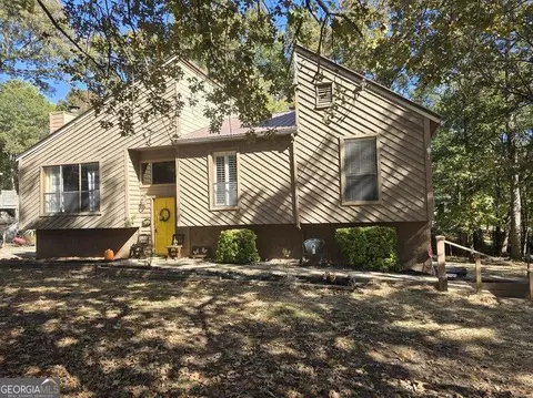 4093 Knotty Oak Trl, Douglasville, GA 30135