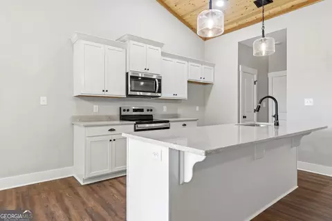 Kitchen - 146 Overland Way, Gray, GA 31032 photo 4 of 5