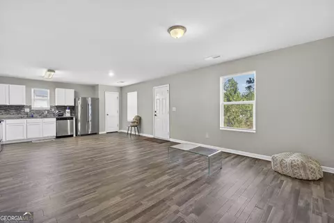 Living - 1307 Dayle Ct, Macon, GA 31211 photo 1 of 1
