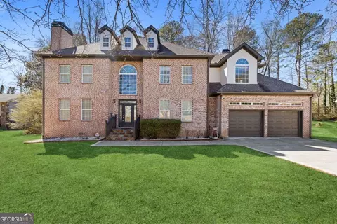 5737 Williamsburg Dr, Norcross, GA 30093