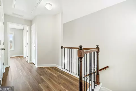 Entry Way - Undisclosed, Suwanee, GA 30024 photo 5 of 9