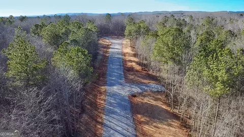150 Berry Rd, Barnesville, GA 30204 photo 4