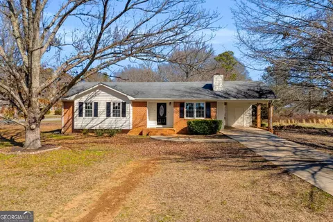 105 Carney Lake Rd, Winterville, GA 30683