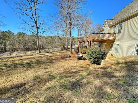 Exterior - 135 Copper Creek Dr, Lagrange, GA 30240 photo 3 of 8
