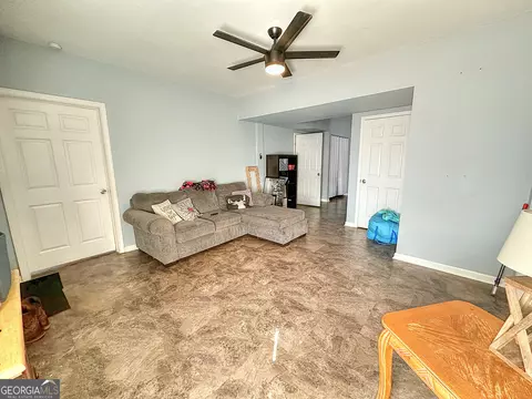 Living - 135 Copper Creek Dr, Lagrange, GA 30240 photo 3 of 3