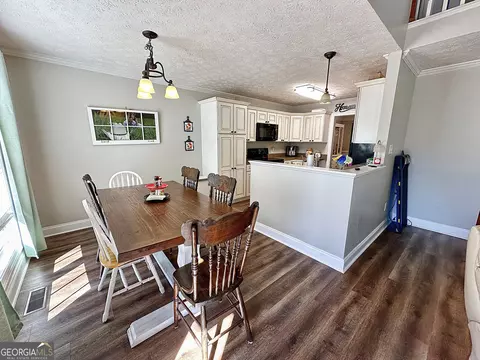 Dining - 135 Copper Creek Dr, Lagrange, GA 30240 photo 2 of 2