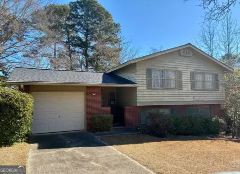 108 Sycamore Rd SW, Milledgeville, GA 31061