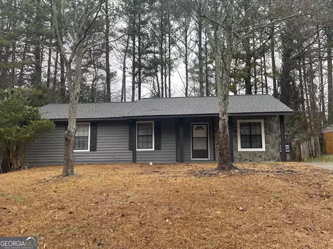8475 Alden Dr, Riverdale, GA 30274