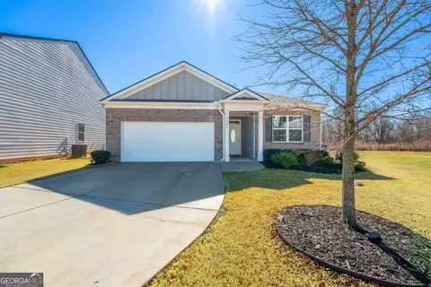 5480 Barberry Ave, Oakwood, GA 30566