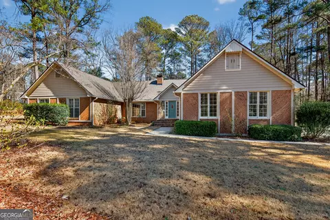 502 Ashford Cir, Lagrange, GA 30240