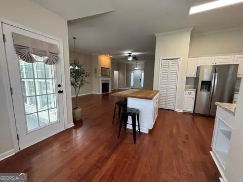 Entry Way - 292 Silver Brook Cir, Pooler, GA 31322 photo 1 of 2