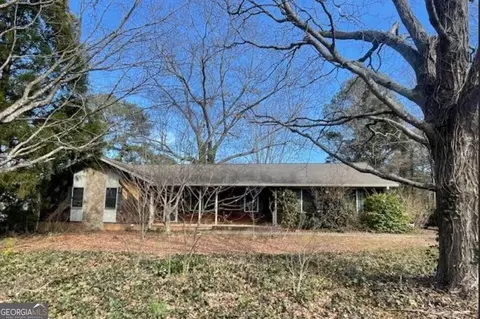 3346 San Antonio Dr, Snellville, GA 30039