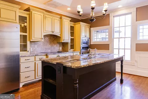 Kitchen - 501 E 3rd St, Rome, GA 30161 photo 3 of 4