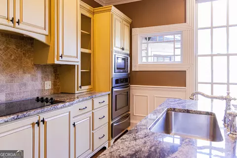 Kitchen - 501 E 3rd St, Rome, GA 30161 photo 4 of 4