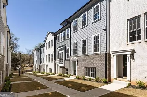 3165 Dogwood Dr #106, Hapeville, GA 30354