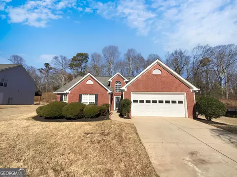 6895 Valley Forest Dr, Cumming, GA 30041