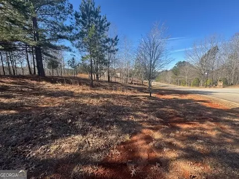 1541 Currahee Club Dr, Toccoa, GA 30577