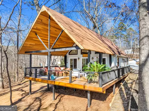 999 Rue Fleur De Lis, Lavonia, GA 30553
