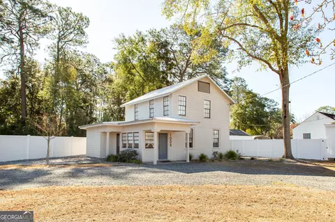 1004 Hill St, Waycross, GA 31501