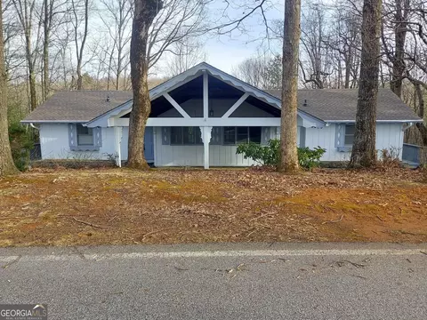 137 Pleasant Mountain Dr, Sky Valley, GA 30537
