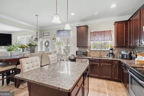 Kitchen - 1417 Stone Ridge Ct, Hampton, GA 30228 photo 2 of 2