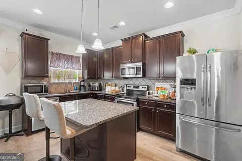 Kitchen - 1417 Stone Ridge Ct, Hampton, GA 30228 photo 1 of 2