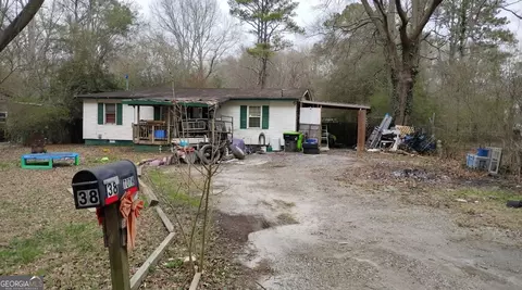 38 Harpers Lake Dr, Hiram, GA 30141