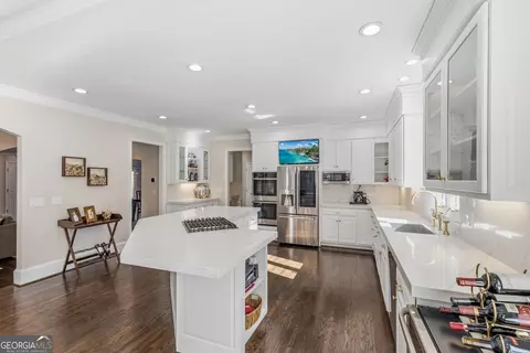Kitchen - 3165 Wolf Willow Cl, Milton, GA 30004 photo 5 of 7