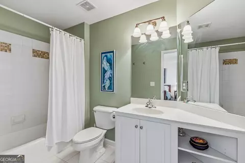 Bath - 3165 Wolf Willow Cl, Milton, GA 30004 photo 4 of 5