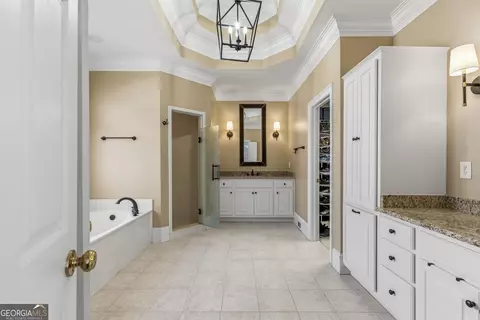 Bath - 3165 Wolf Willow Cl, Milton, GA 30004 photo 1 of 5