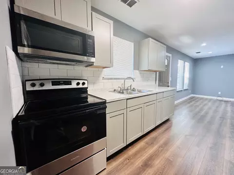 Entry Way - Undisclosed, Lagrange, GA 30241 photo 1 of 1