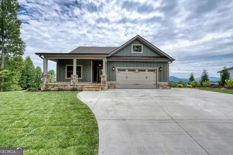 1513 Honey Bee Rdg, Hiawassee, GA 30546