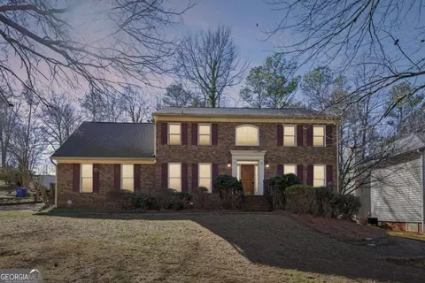 241 Sarah Ln, Lawrenceville, GA 30046