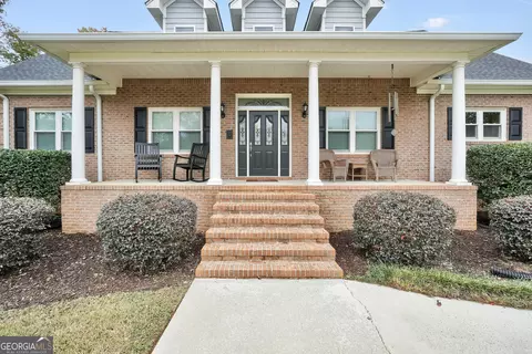 Exterior - 185 Red Maple Dr, Hampton, GA 30228 photo 4 of 10