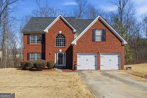 856 Haydens Rdg, Ellenwood, GA 30294