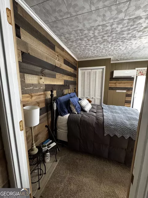 Bedroom - 87 Youngs Mill Rd, Lagrange, GA 30241 photo 2 of 5