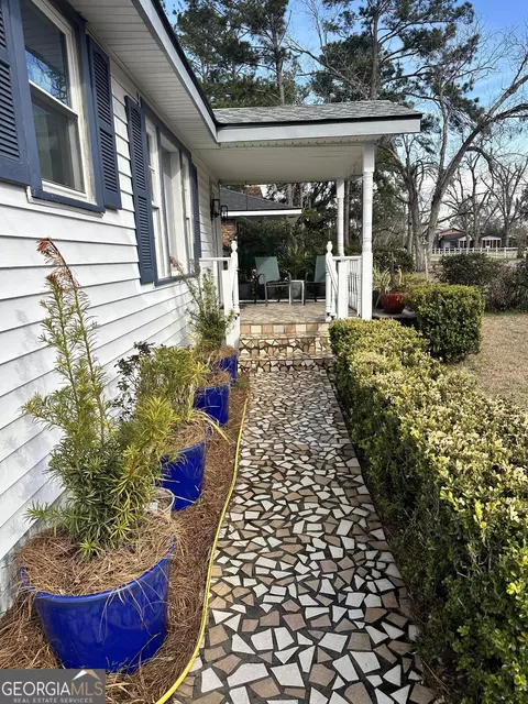 526 Smith Dr, Valdosta, GA 31601