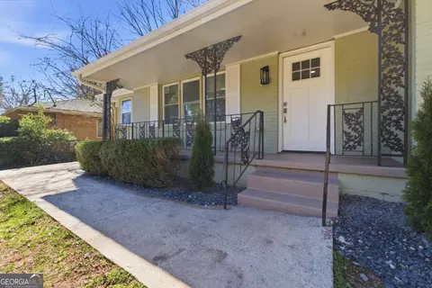 1903 S Columbia Pl, Decatur, GA 30032