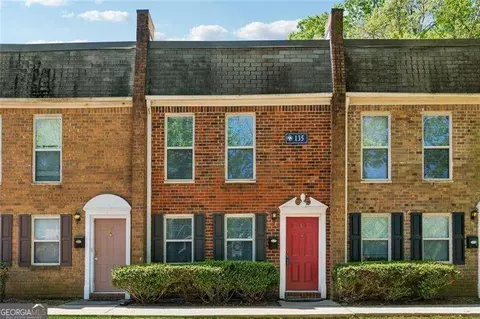 135 N River Dr #G, Atlanta, GA 30350