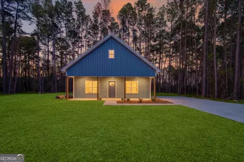8497 Savannah Hwy, Newington, GA 30446
