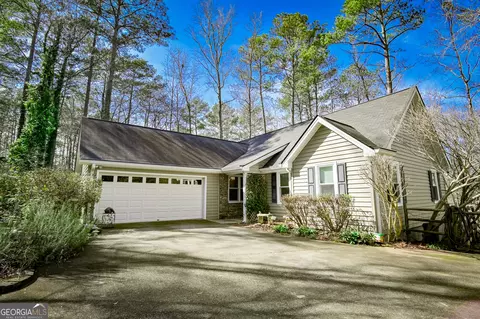 395 Willow Shoals Dr, Covington, GA 30016