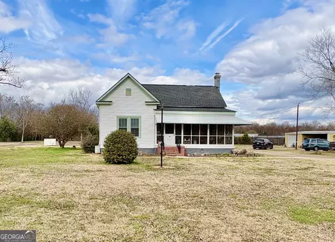 205 White Rd, Byron, GA 31008