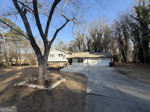 1667 Lake Louella Rd, Suwanee, GA 30024