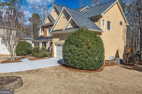 2214 Foxboro Ln, Dunwoody, GA 30360